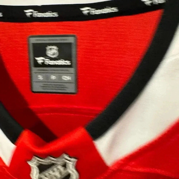 Fanatics Chicago Blackhawks  NHL Hockey Jersey - Picture 8 of 10